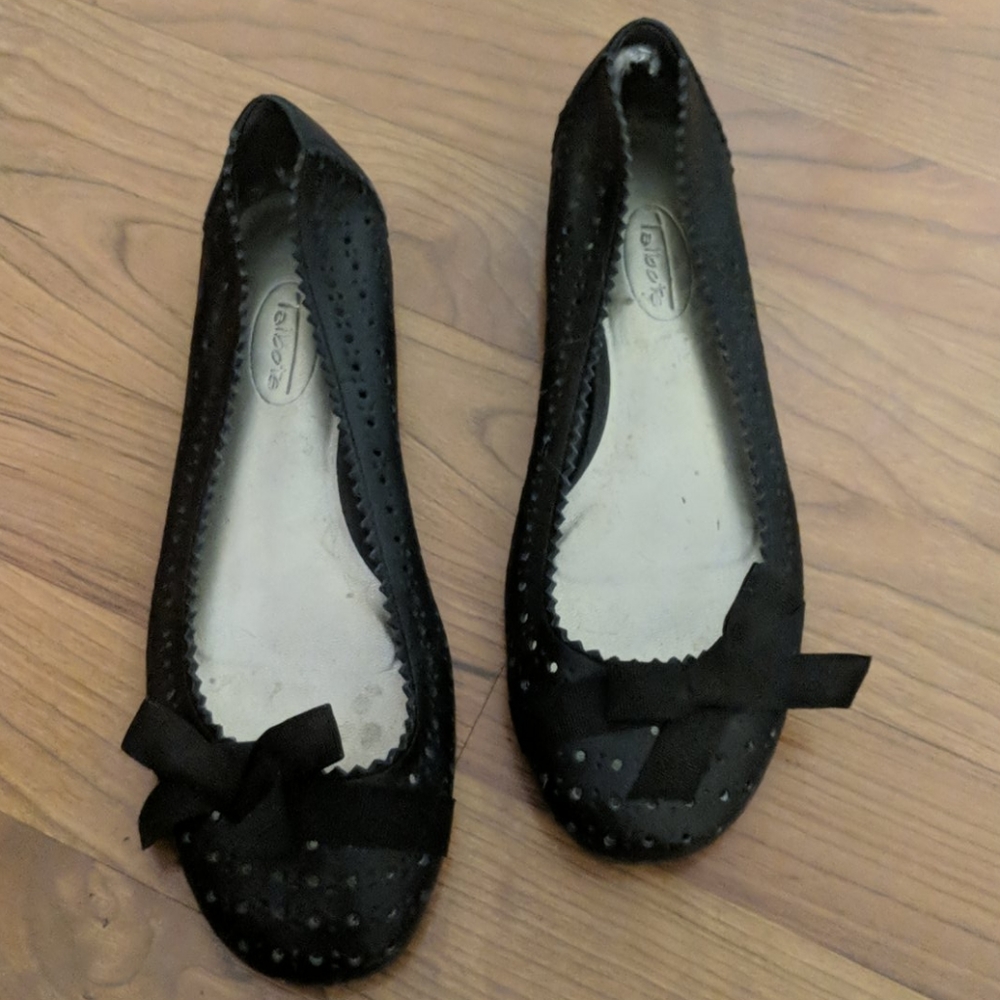 3/$25 Talbots Round Toe Ballet Flat Shoe